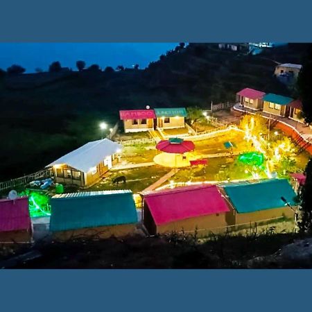 Bamboo Junction Resort - Kanatal, Valley & Mountain View Dhanaulti Buitenkant foto