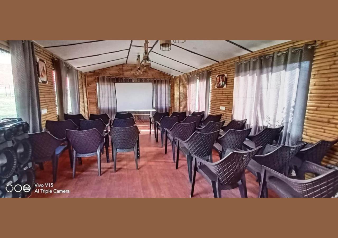 Bamboo Junction Resort - Kanatal, Valley & Mountain View Dhanaulti Buitenkant foto