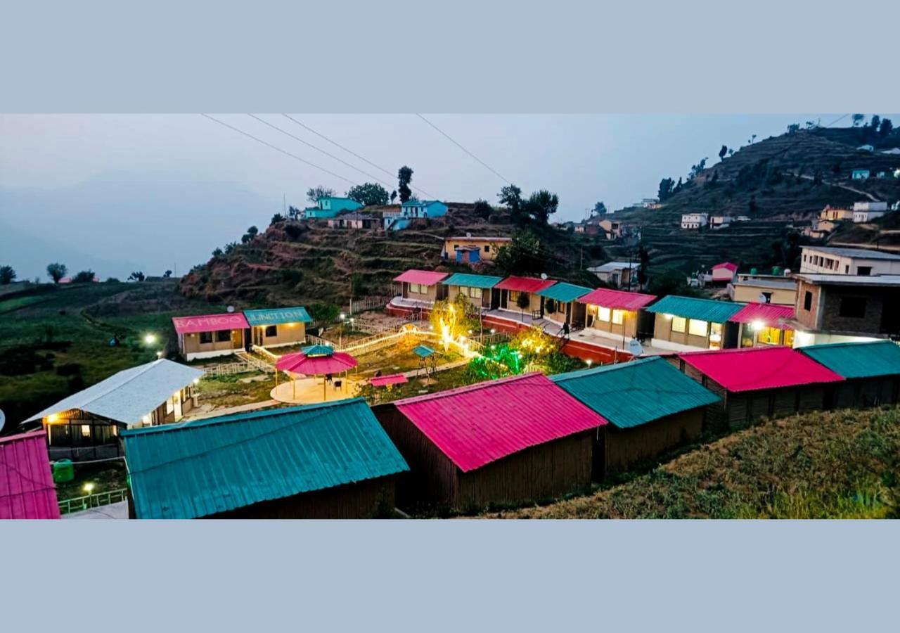 Bamboo Junction Resort - Kanatal, Valley & Mountain View Dhanaulti Buitenkant foto